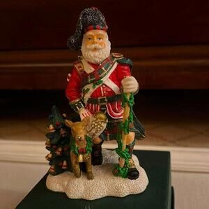 Vintage Santa From Around the World collection - Scottish Santa figurine 1995